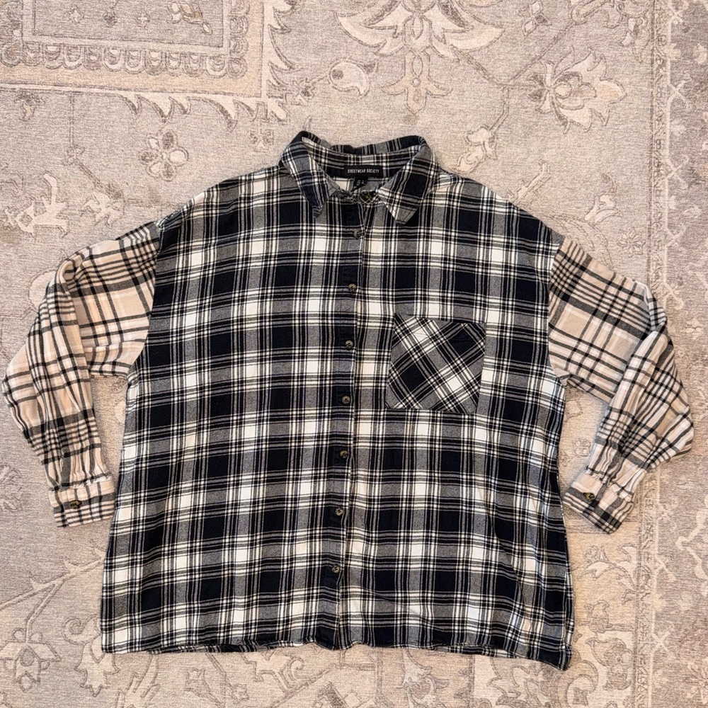 Women’s Streetwear Society Black White Cream Plaid Shirt Two Tone